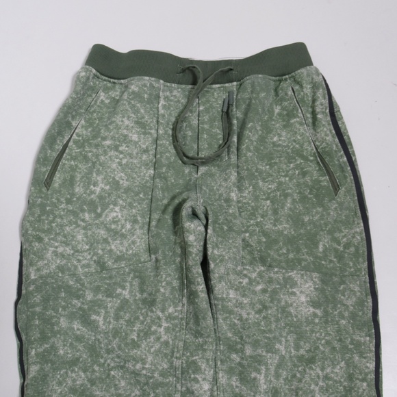 Lululemon Men's Textured Tech Pant Denim Wash Print Green Twill Multi Size XS - Picture 2 of 12